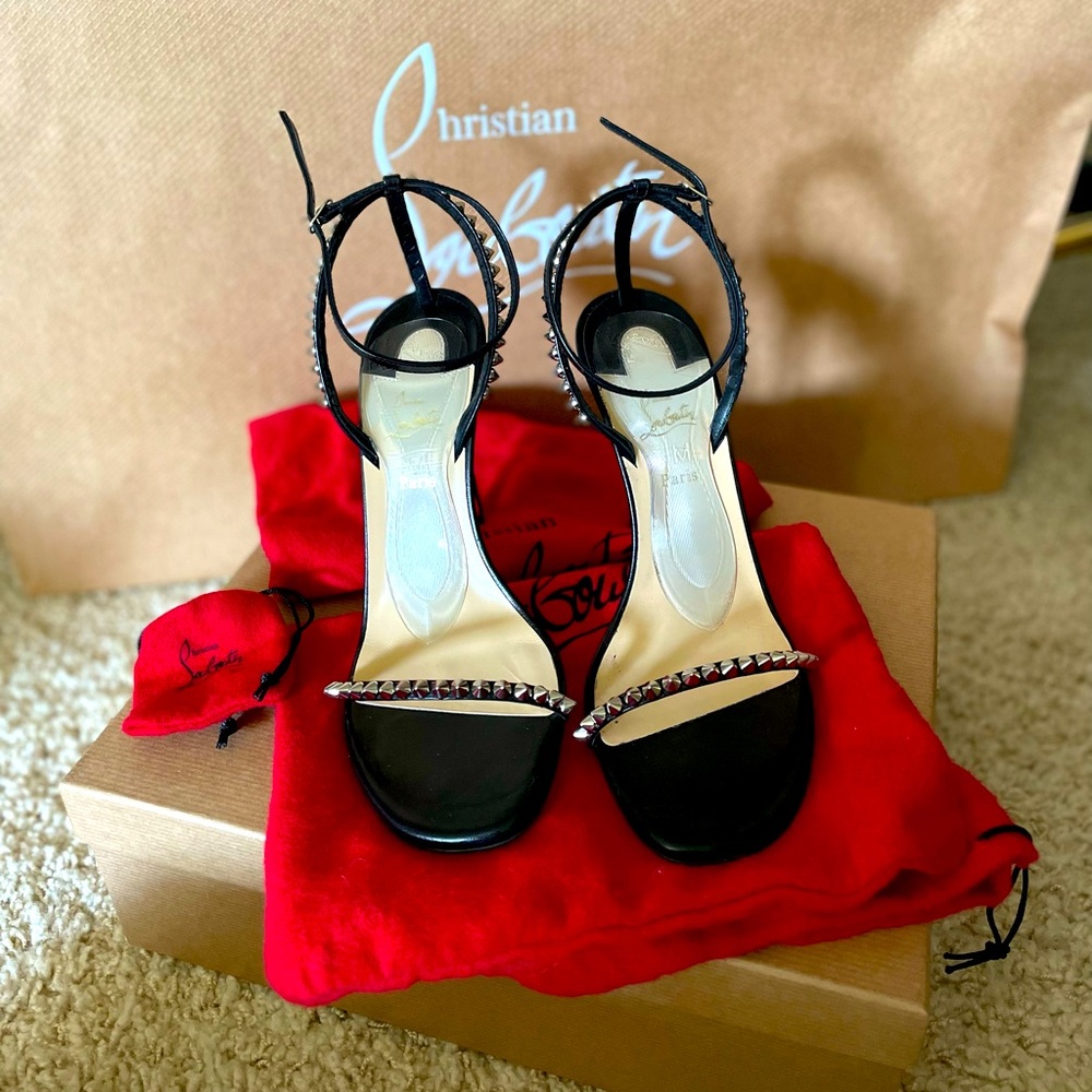 Christian Louboutin So Me size 9/39